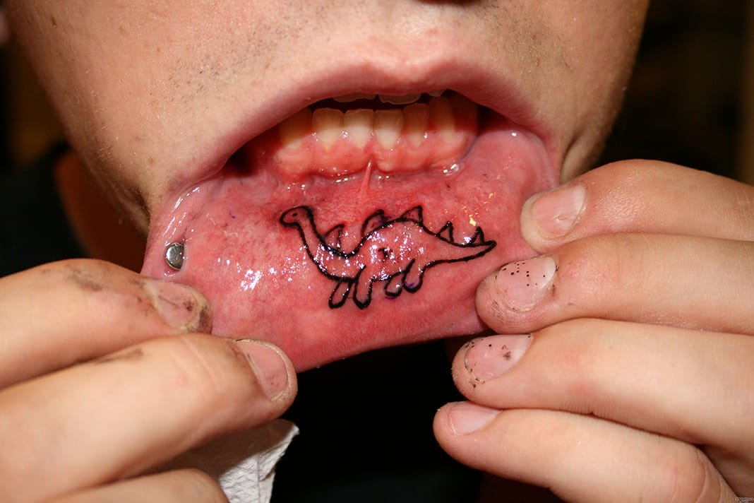 Lips tattoo by Andrea Morales | Photo 17630